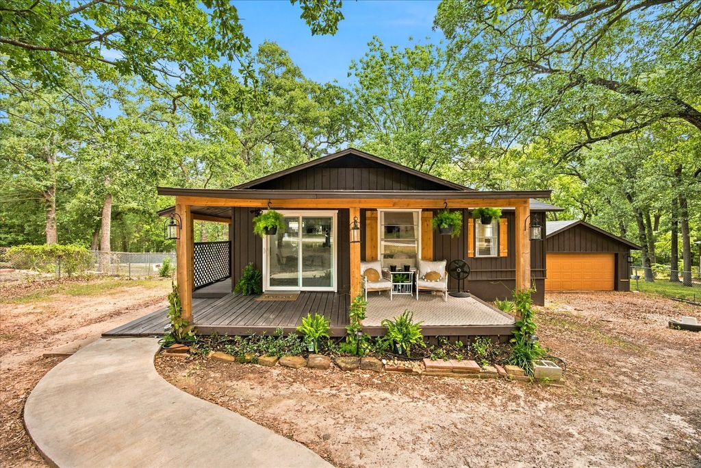 417 Shady Trail, Tool, TX 75143