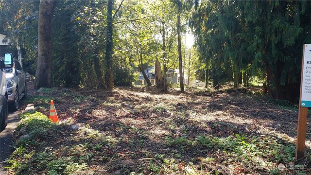 132 XX SE 231st Street, Kent, WA 98042