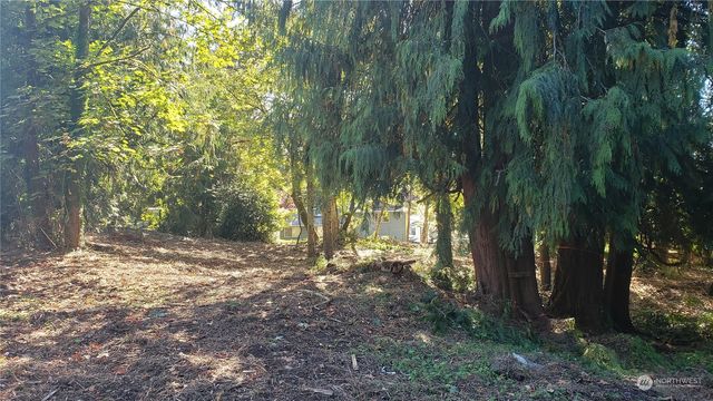 132 XX SE 231st Street, Kent, WA 98042