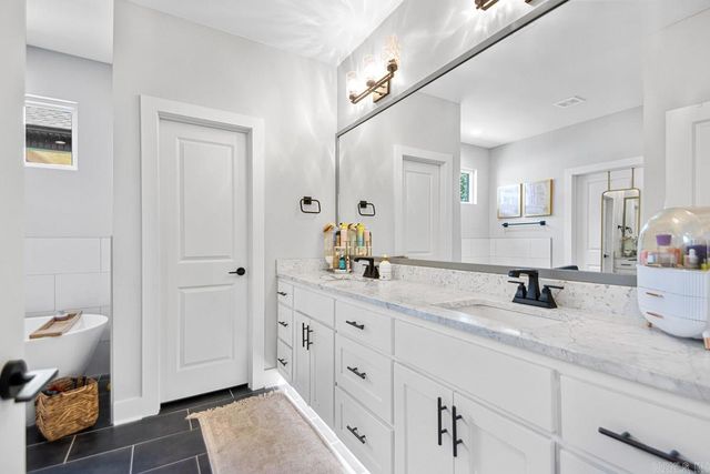2565 Kara Lane, Bryant, AR 72019