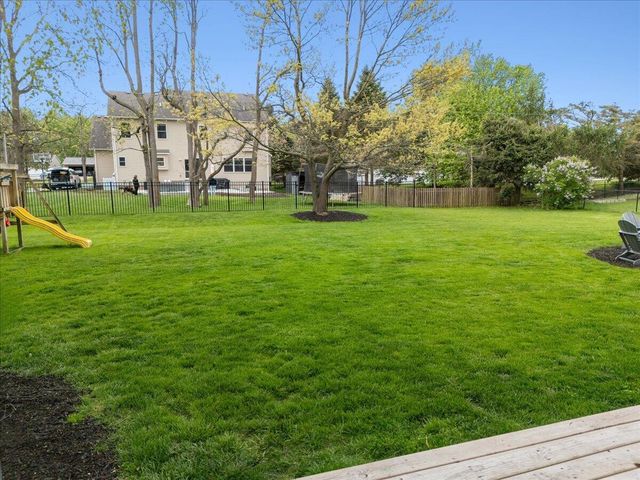 1384 Baywood Circle, Brighton City, MI 48116