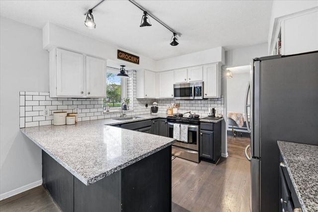 1384 Baywood Circle, Brighton City, MI 48116