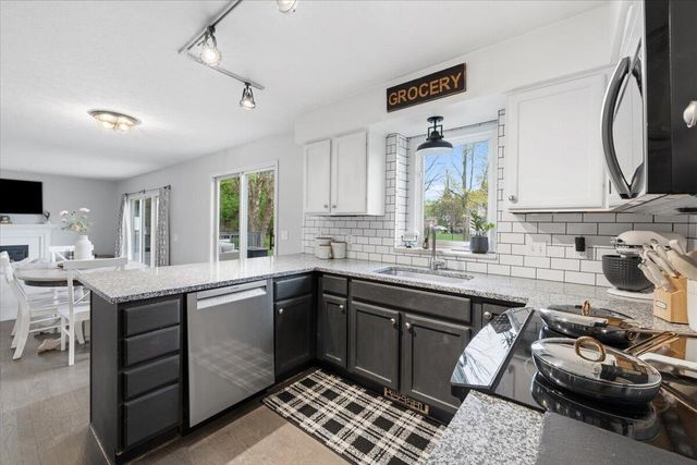 1384 Baywood Circle, Brighton City, MI 48116
