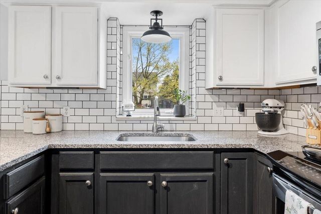 1384 Baywood Circle, Brighton City, MI 48116