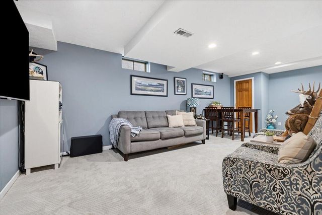 1384 Baywood Circle, Brighton City, MI 48116