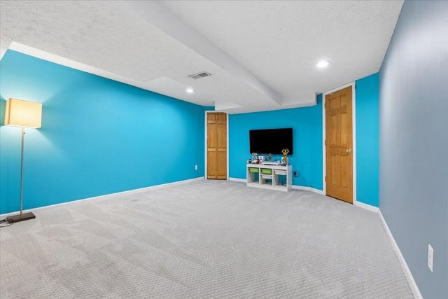 1384 Baywood Circle, Brighton City, MI 48116