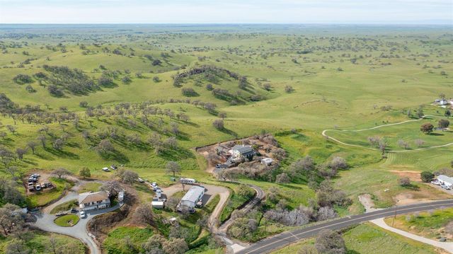 9212 Banderilla Dr, La Grange, CA 95329