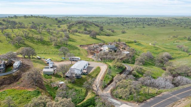 9212 Banderilla Dr, La Grange, CA 95329