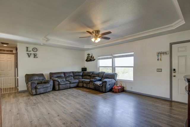 9212 Banderilla Dr, La Grange, CA 95329