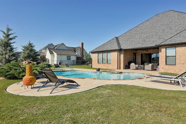 14112 Timber Ridge Estates Boulevard, Yukon, OK 73099