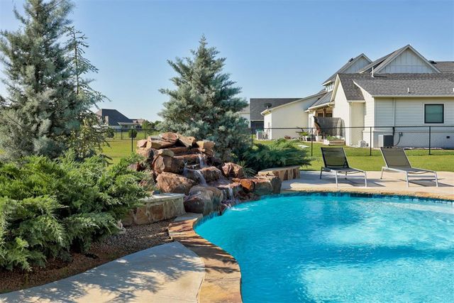 14112 Timber Ridge Estates Boulevard, Yukon, OK 73099