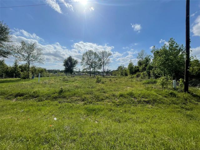 218 County Road 5039, Cleveland, TX 77327
