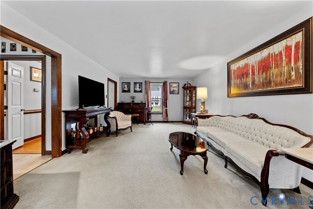 5817 Buxton Dr, Chester, VA 23831