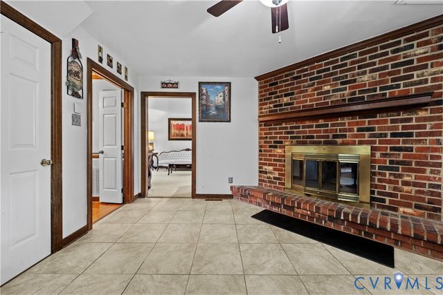 5817 Buxton Dr, Chester, VA 23831