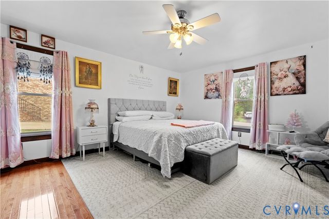 5817 Buxton Dr, Chester, VA 23831