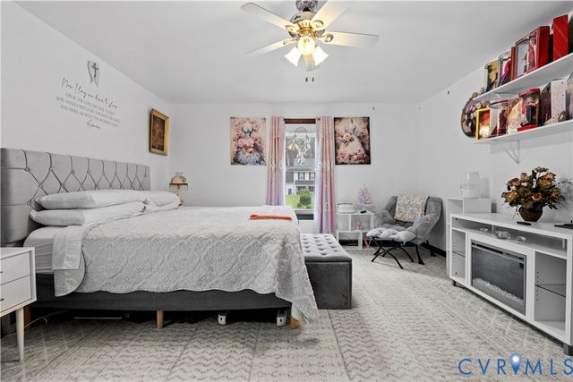 5817 Buxton Dr, Chester, VA 23831