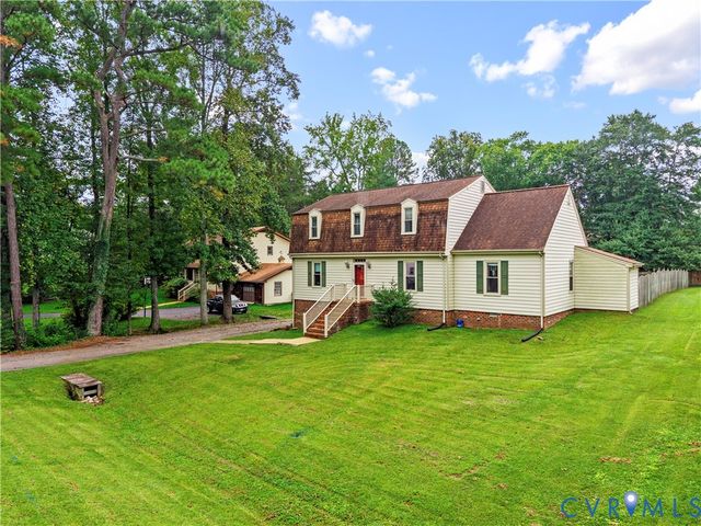 5817 Buxton Dr, Chester, VA 23831