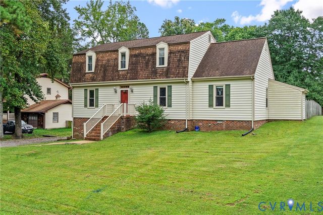 5817 Buxton Dr, Chester, VA 23831