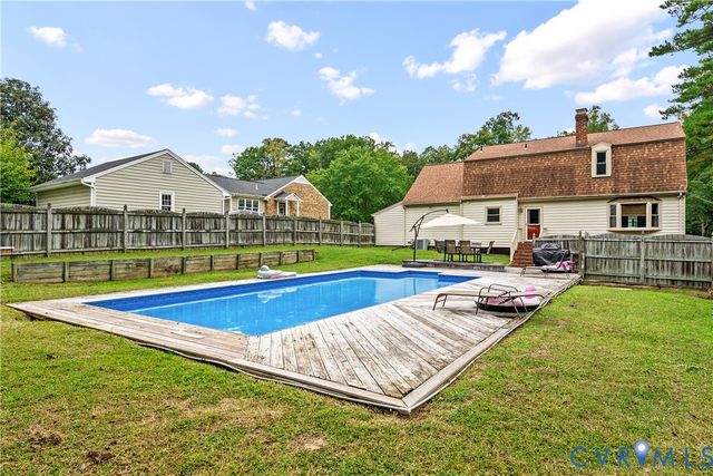 5817 Buxton Dr, Chester, VA 23831
