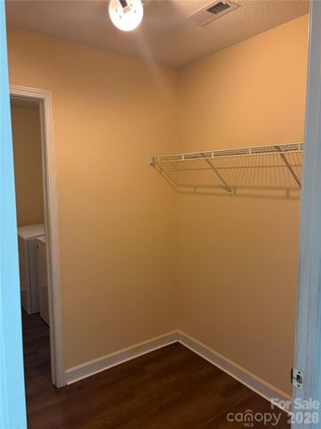 8019 shiny Meadow Lane, Charlotte, NC 28215