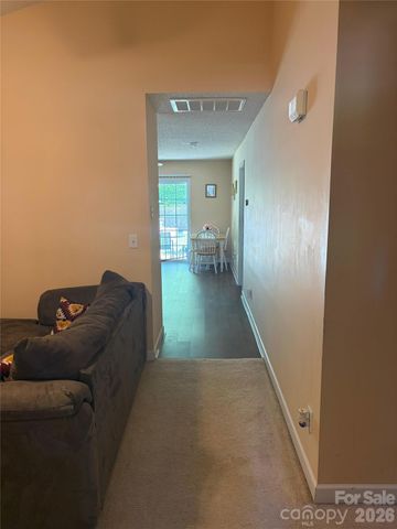 8019 shiny Meadow Lane, Charlotte, NC 28215