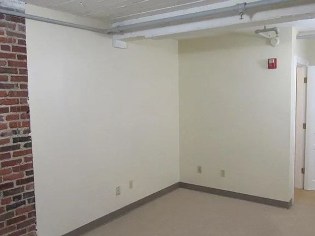 448-452 Hanover 102, Boston, MA 02113