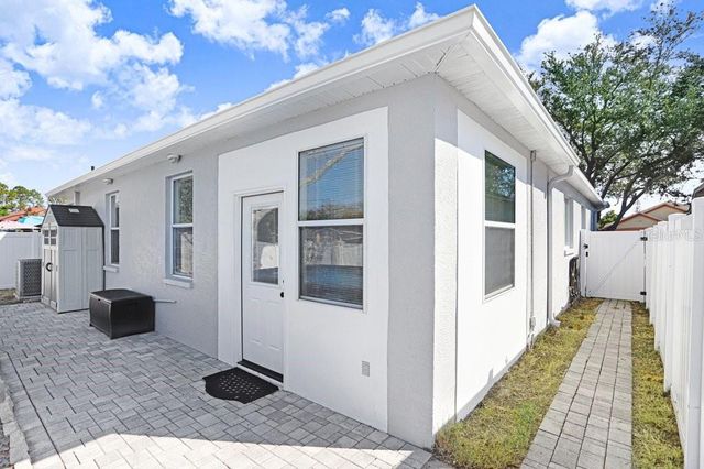 8924 METHENY CIRCLE, Tampa, FL 33615