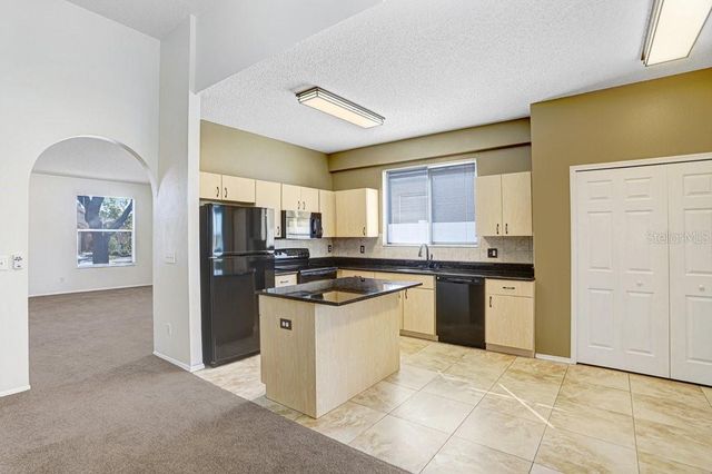 8924 METHENY CIRCLE, Tampa, FL 33615