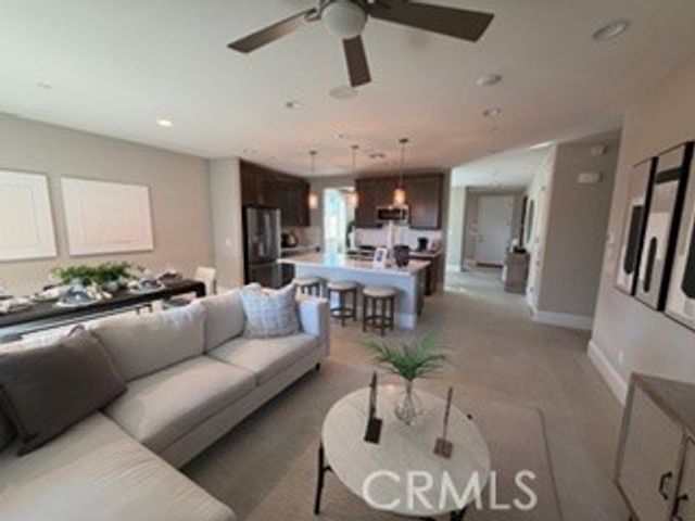 321 Knotgrass Street, Hemet, CA 92543