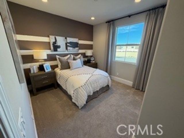 321 Knotgrass Street, Hemet, CA 92543