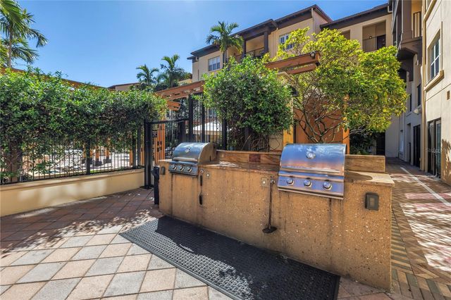 100 4TH AVENUE S 207, St Petersburg, FL 33701