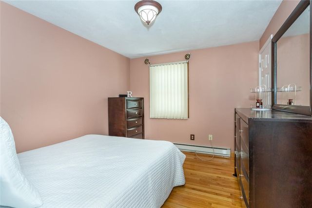 275 Columbus Avenue, Pawtucket, RI 02861