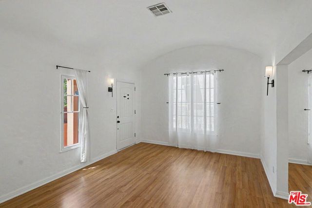840 S Orange Grove Avenue, Los Angeles, CA 90036