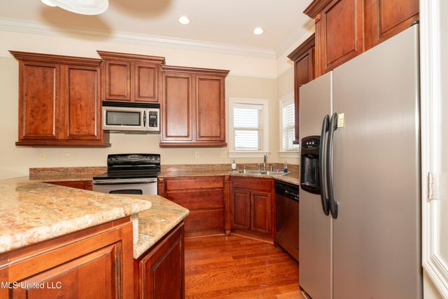 8 Oak Alley Lane, Long Beach, MS 39560