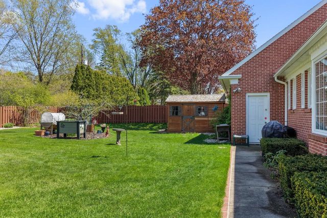 240 ARBOR LANE, Green Bay, WI 54301
