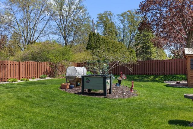 240 ARBOR LANE, Green Bay, WI 54301