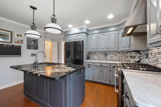 240 ARBOR LANE, Green Bay, WI 54301