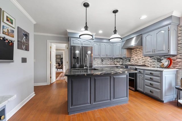 240 ARBOR LANE, Green Bay, WI 54301