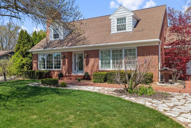 240 ARBOR LANE, Green Bay, WI 54301