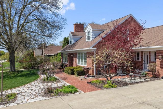 240 ARBOR LANE, Green Bay, WI 54301
