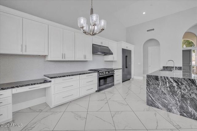 9606 N 117TH Street, Scottsdale, AZ 85259