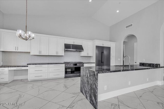 9606 N 117TH Street, Scottsdale, AZ 85259