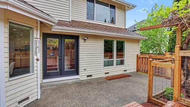 18314 142nd Avenue SE, Renton, WA 98058
