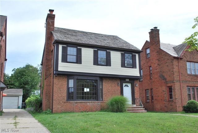 3715 Strathavon Road, Shaker Heights, OH 44120