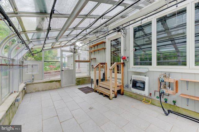 19 FARM RD, Ewing, NJ 08638
