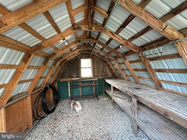 19 FARM RD, Ewing, NJ 08638