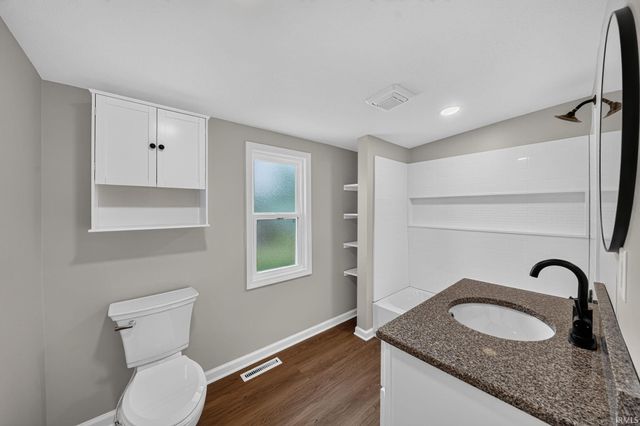 208 George Street, Mishawaka, IN 46544