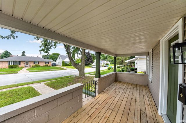 208 George Street, Mishawaka, IN 46544