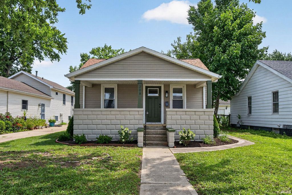208 George Street, Mishawaka, IN 46544
