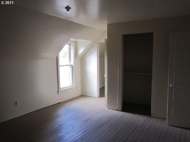 1725 Se MILL St, Roseburg, OR 97470